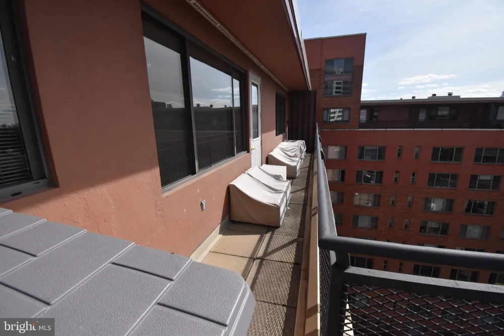 1121 ARLINGTON BOULEVARD #1011 Arlington, VA 22209