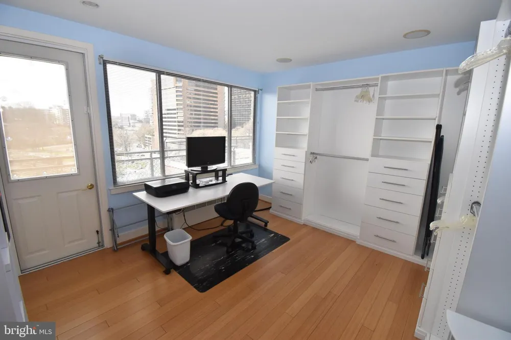 1121 ARLINGTON BOULEVARD #1011 Arlington, VA 22209