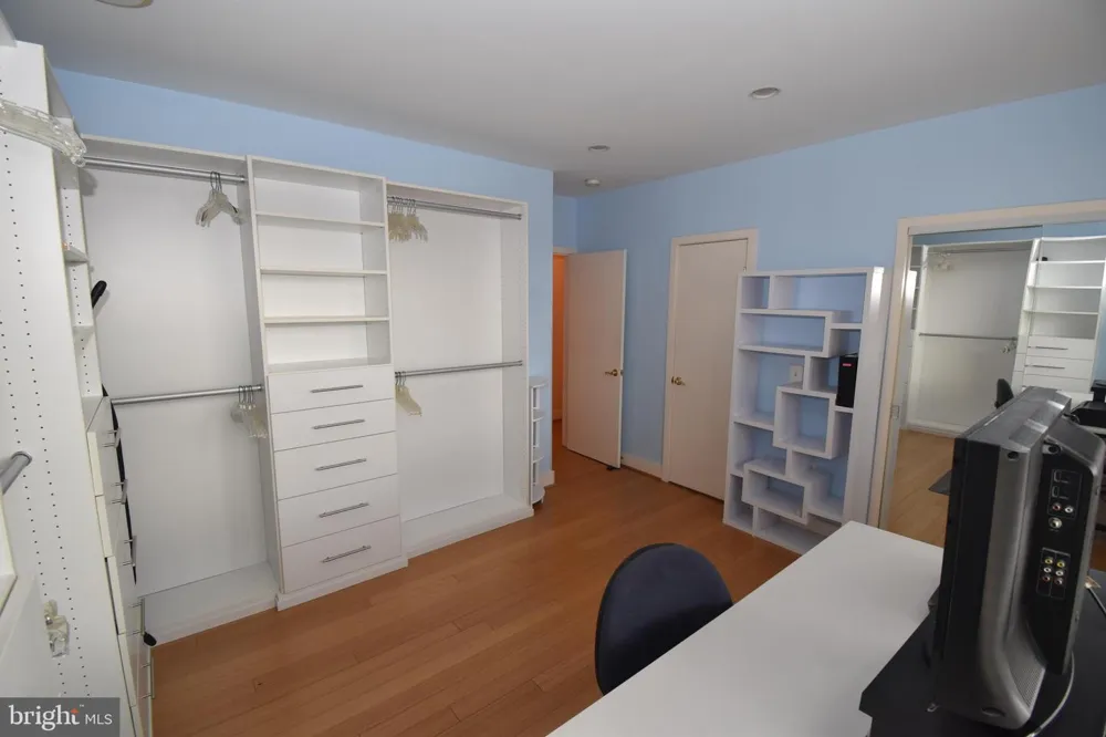 1121 ARLINGTON BOULEVARD #1011 Arlington, VA 22209