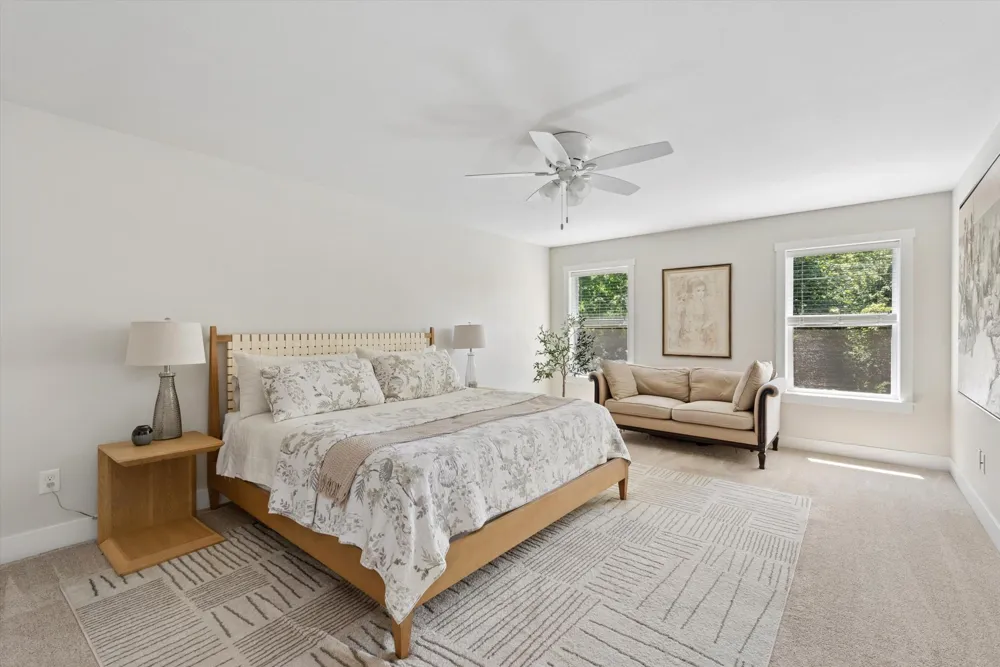 7242 Pacific Avenue South Haven, MI 49090