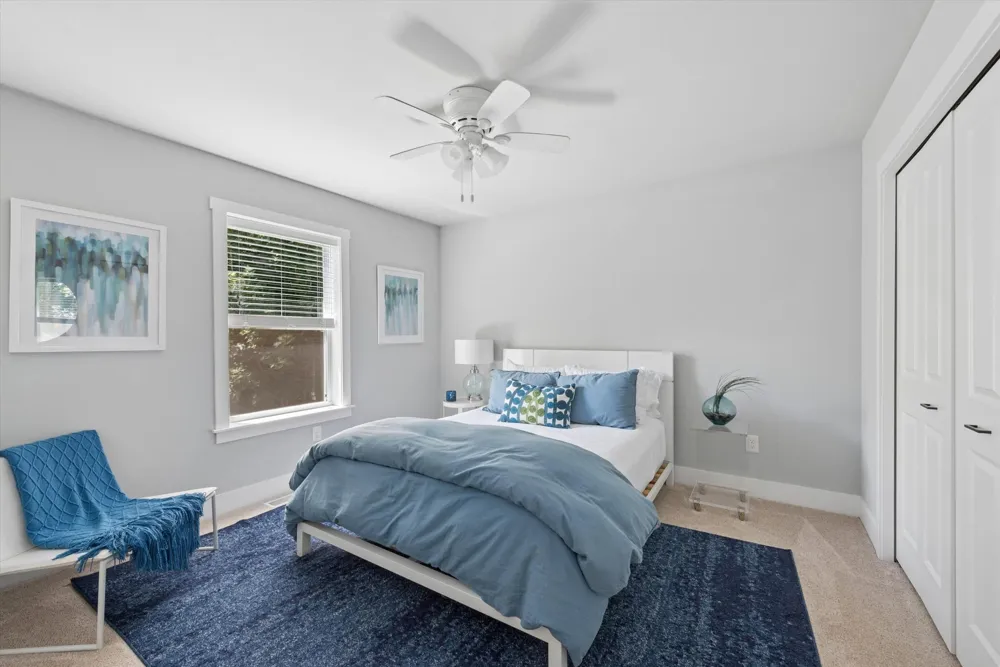 7242 Pacific Avenue South Haven, MI 49090