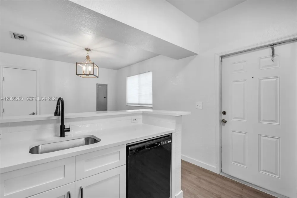 1975 NW 3rd Ct #39 Miami, FL 33136