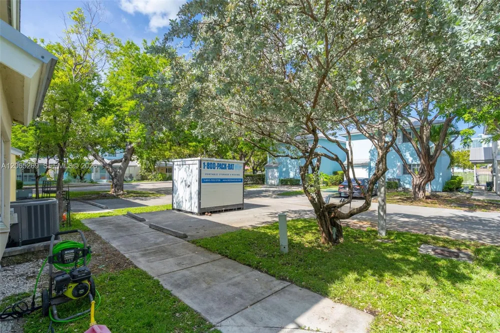 1975 NW 3rd Ct #39 Miami, FL 33136