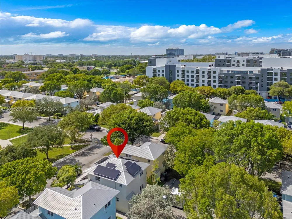 1975 NW 3rd Ct #39 Miami, FL 33136