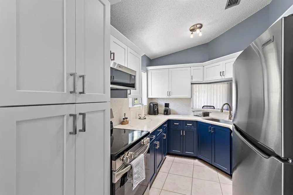 6540 Chasewood Drive #F Jupiter, FL 33458