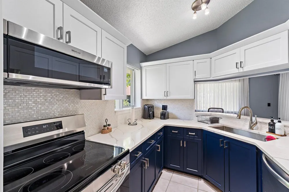 6540 Chasewood Drive #F Jupiter, FL 33458