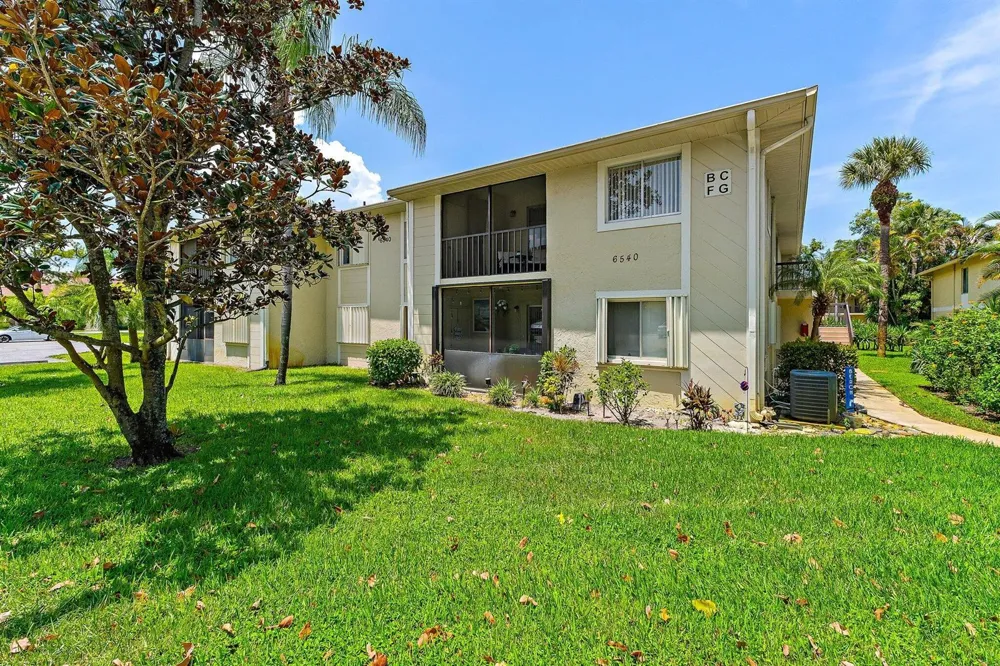 6540 Chasewood Drive #F Jupiter, FL 33458