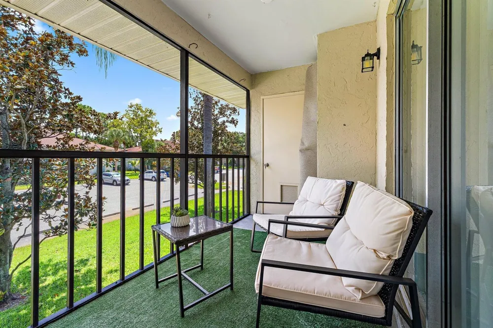 6540 Chasewood Drive #F Jupiter, FL 33458