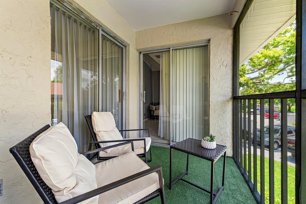6540 Chasewood Drive #F Jupiter, FL 33458
