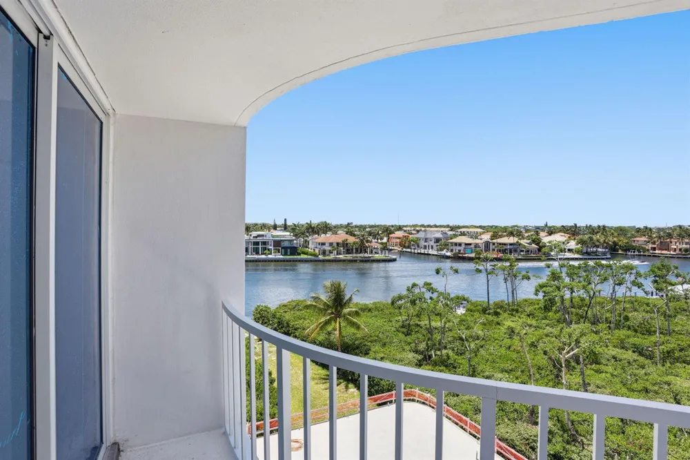 3210 S Ocean Boulevard #602 Highland Beach, FL 33487