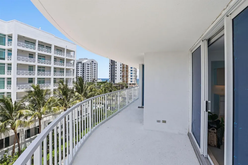 3210 S Ocean Boulevard #602 Highland Beach, FL 33487