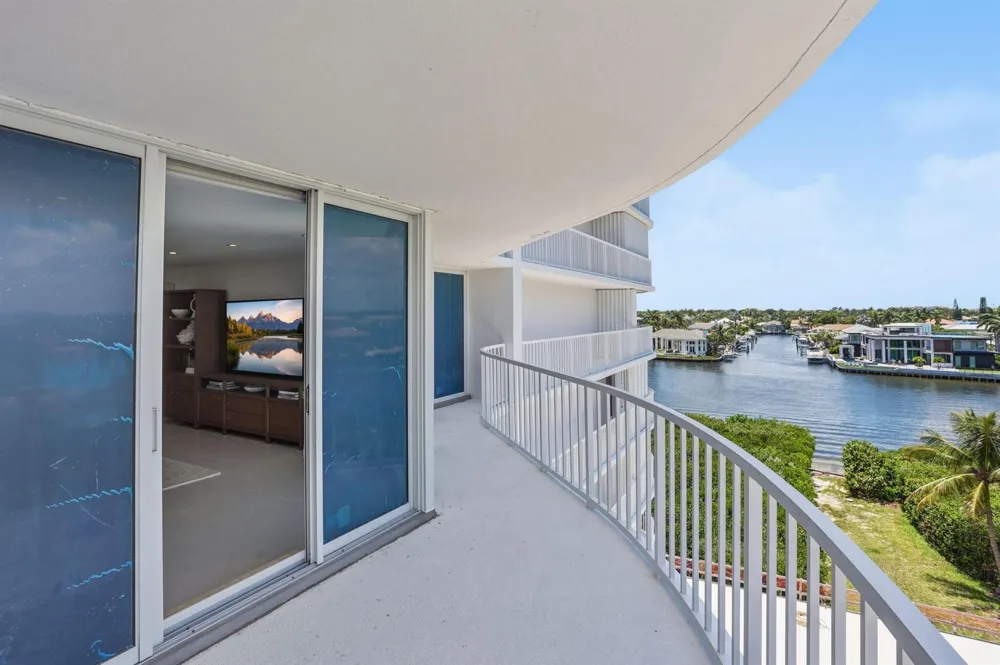 3210 S Ocean Boulevard #602 Highland Beach, FL 33487