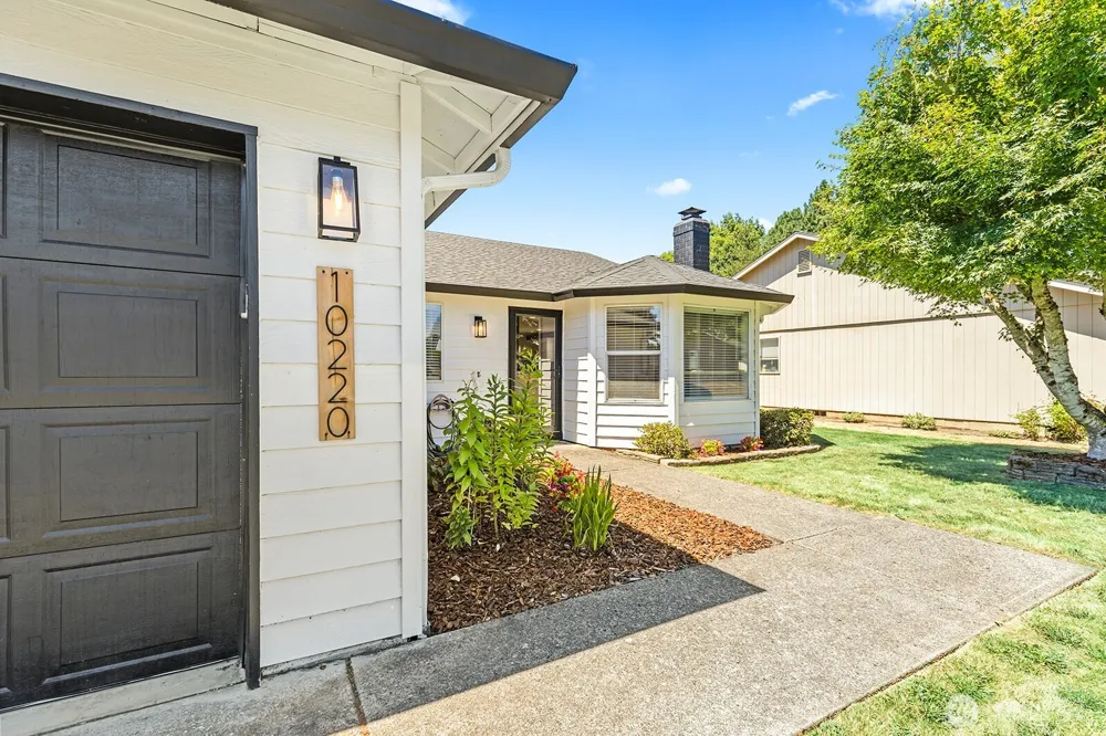 10220 NW 24th Avenue Vancouver, WA 98685