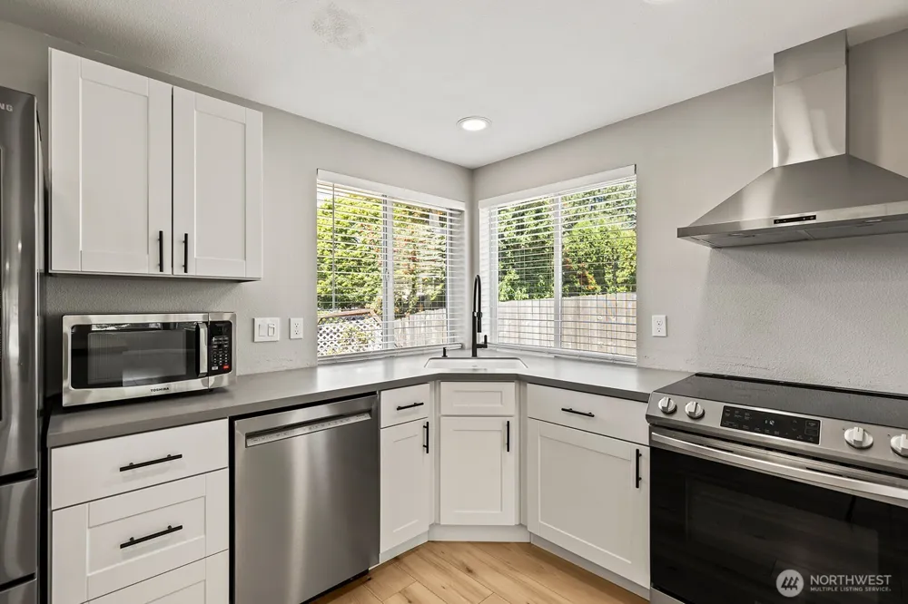 10220 NW 24th Avenue Vancouver, WA 98685