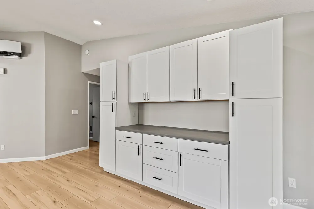 10220 NW 24th Avenue Vancouver, WA 98685