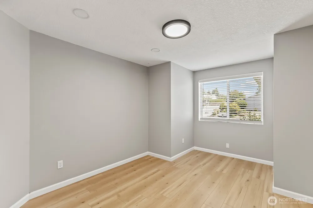 10220 NW 24th Avenue Vancouver, WA 98685
