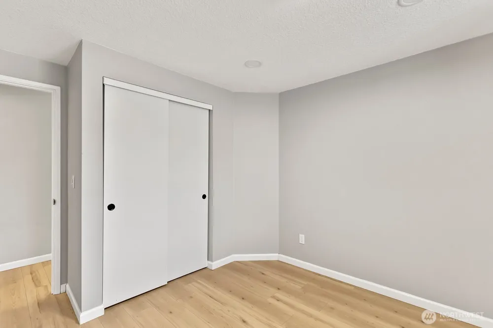 10220 NW 24th Avenue Vancouver, WA 98685