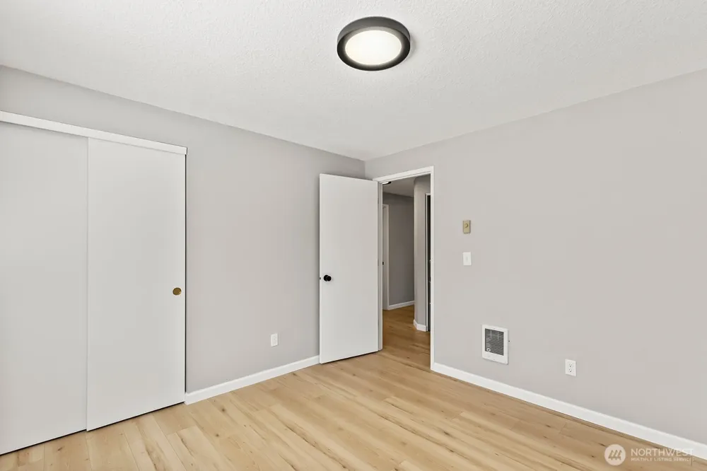10220 NW 24th Avenue Vancouver, WA 98685
