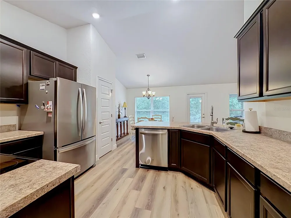 28 HOLLY COURT Homosassa, FL 34446