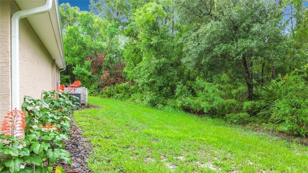 28 HOLLY COURT Homosassa, FL 34446