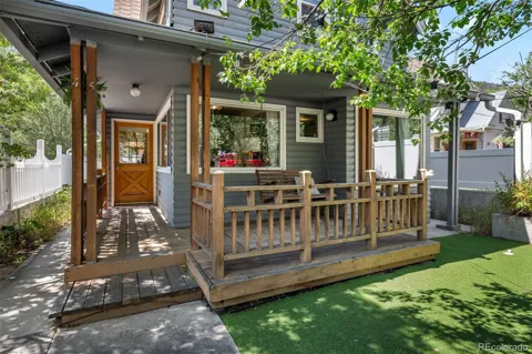45 Colorado Boulevard