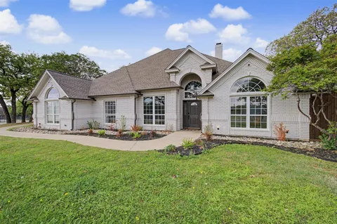 1029 Oakridge Court