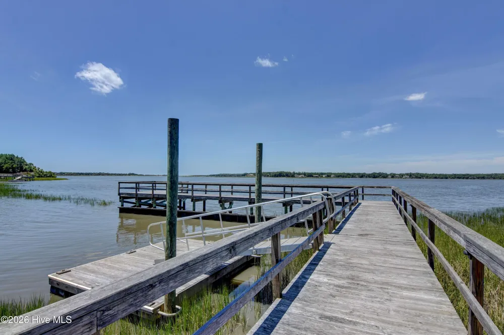 827 Folly Drive SE Bolivia, NC 28422