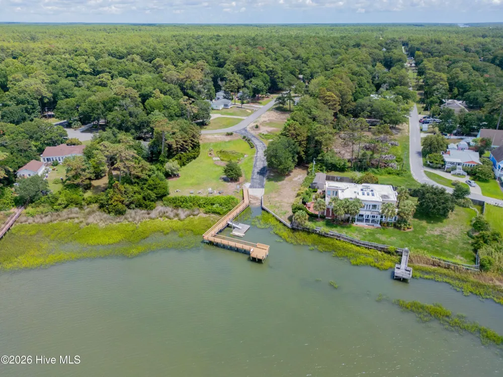 827 Folly Drive SE Bolivia, NC 28422