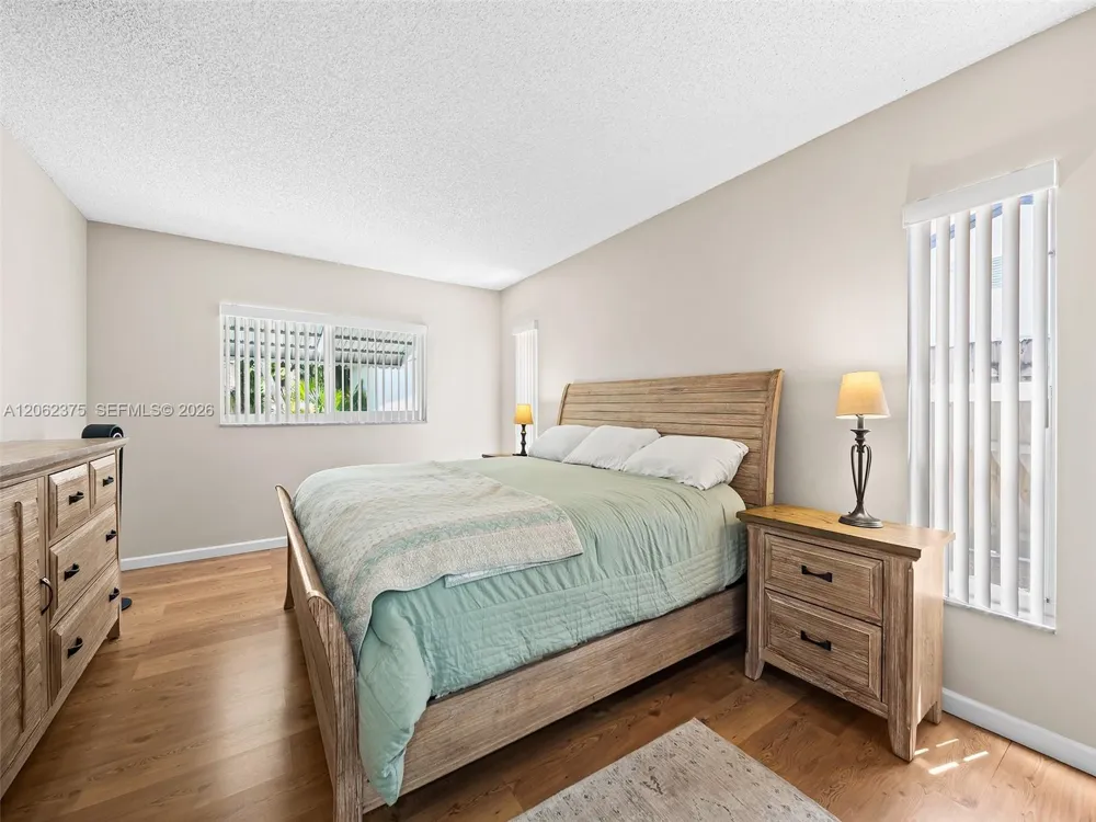 2841 NW 69th Ct Fort Lauderdale, FL 33309