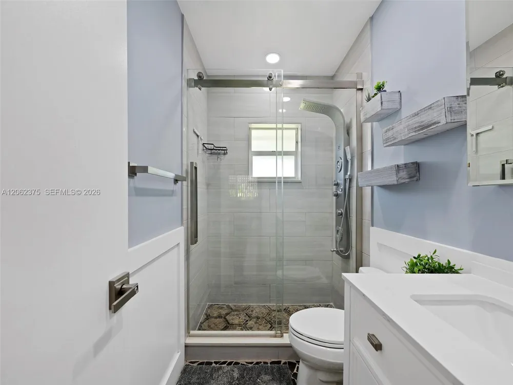 2841 NW 69th Ct Fort Lauderdale, FL 33309