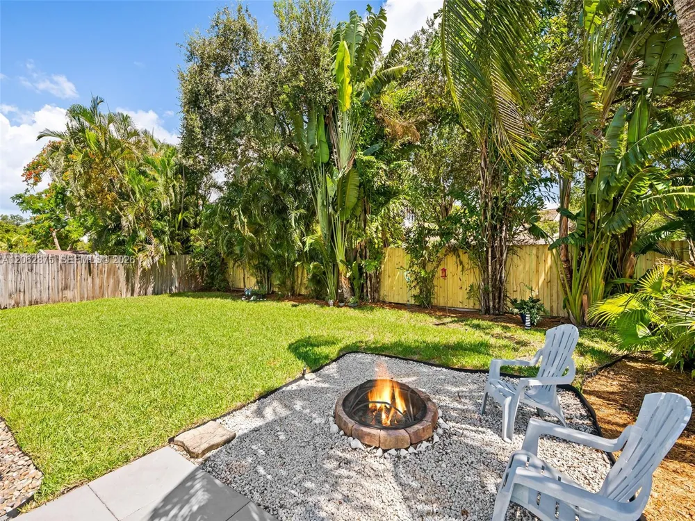 2841 NW 69th Ct Fort Lauderdale, FL 33309