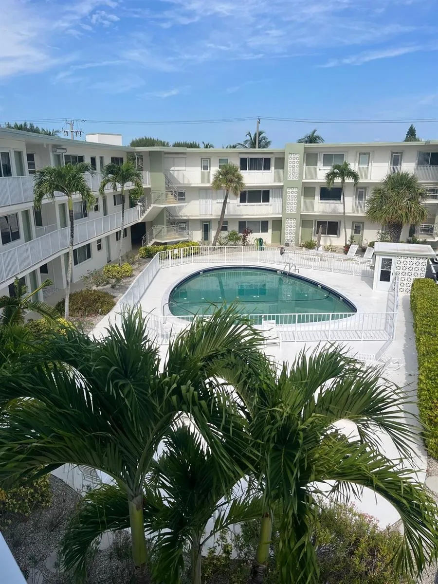 3600 OCEAN DRIVE #310 Riviera Beach, FL 33404
