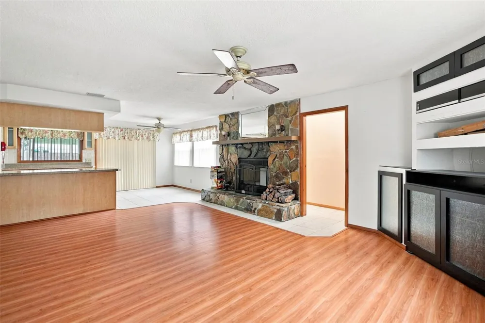2151 MEREDITH DRIVE Spring Hill, FL 34608
