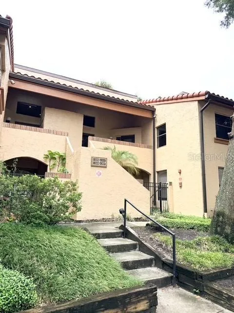 1211 SALERNO COURT #1211 Orlando, FL 32806