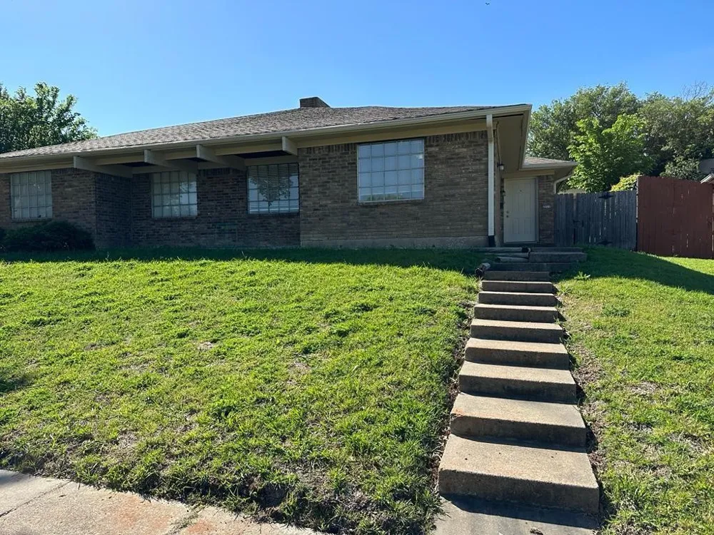 2818 Golfing Green Drive Farmers Branch, TX 75234