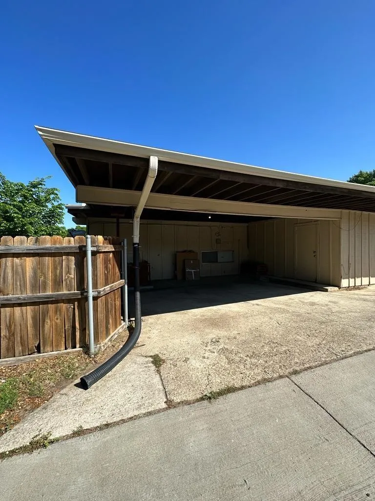 2818 Golfing Green Drive Farmers Branch, TX 75234