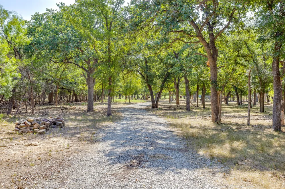 897 Wilson Palo Pinto, TX 76484
