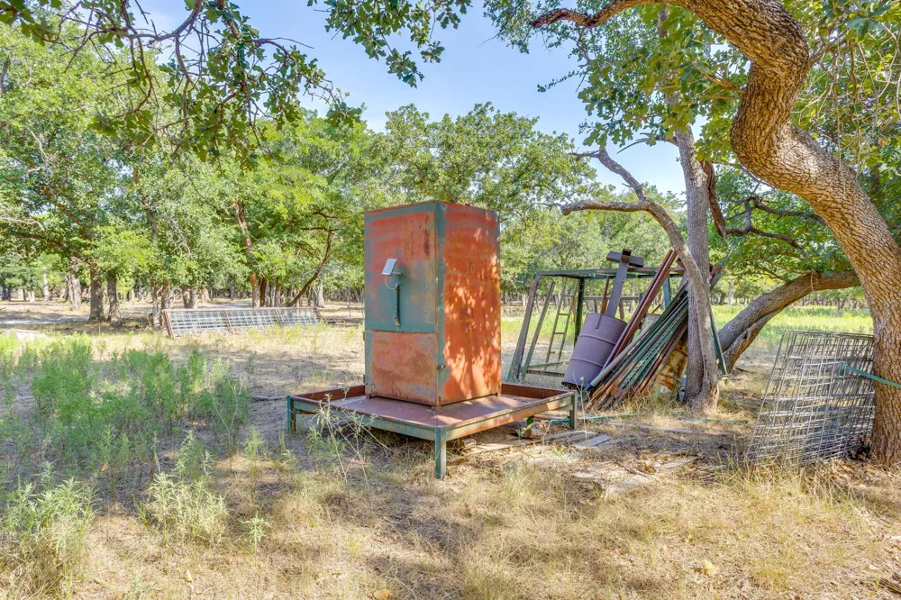 897 Wilson Palo Pinto, TX 76484