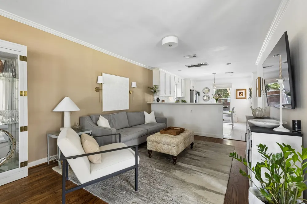 3715 Valley Ridge Road Dallas, TX 75220