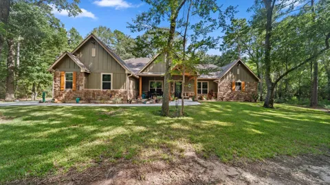 8233 Quarter Horse Lane