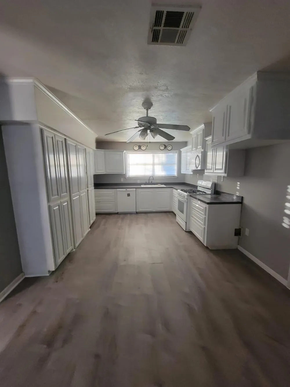 13310 13th Street Splendora, TX 77372