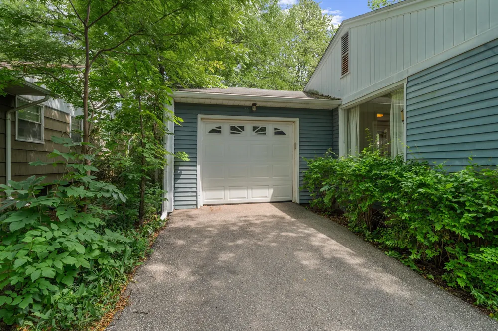 851 Mt Pleasant Avenue Ann Arbor, MI 48103