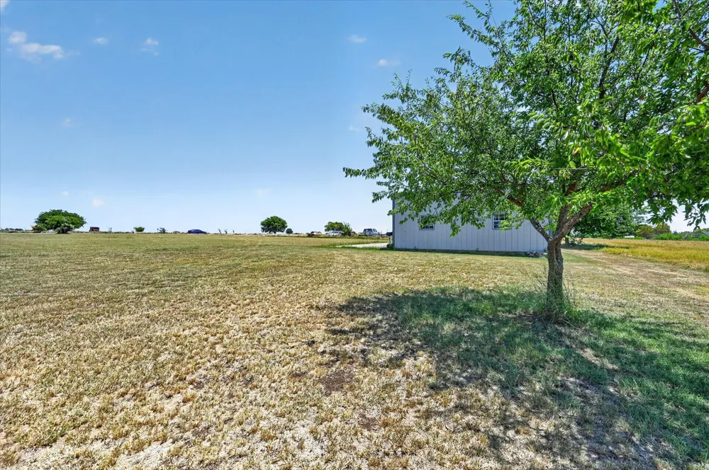 1489 Lone Elm Road Waxahachie, TX 75167