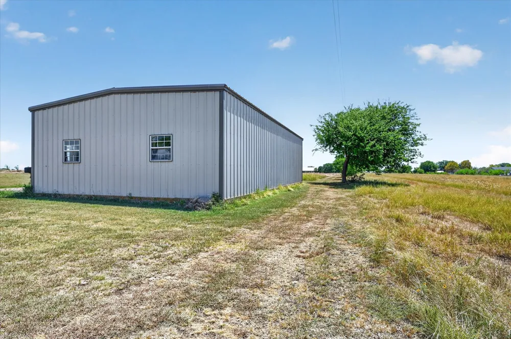 1489 Lone Elm Road Waxahachie, TX 75167