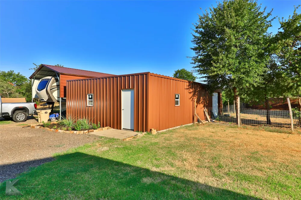10632 Farm to Market 3326 Road S Hawley, TX 79525