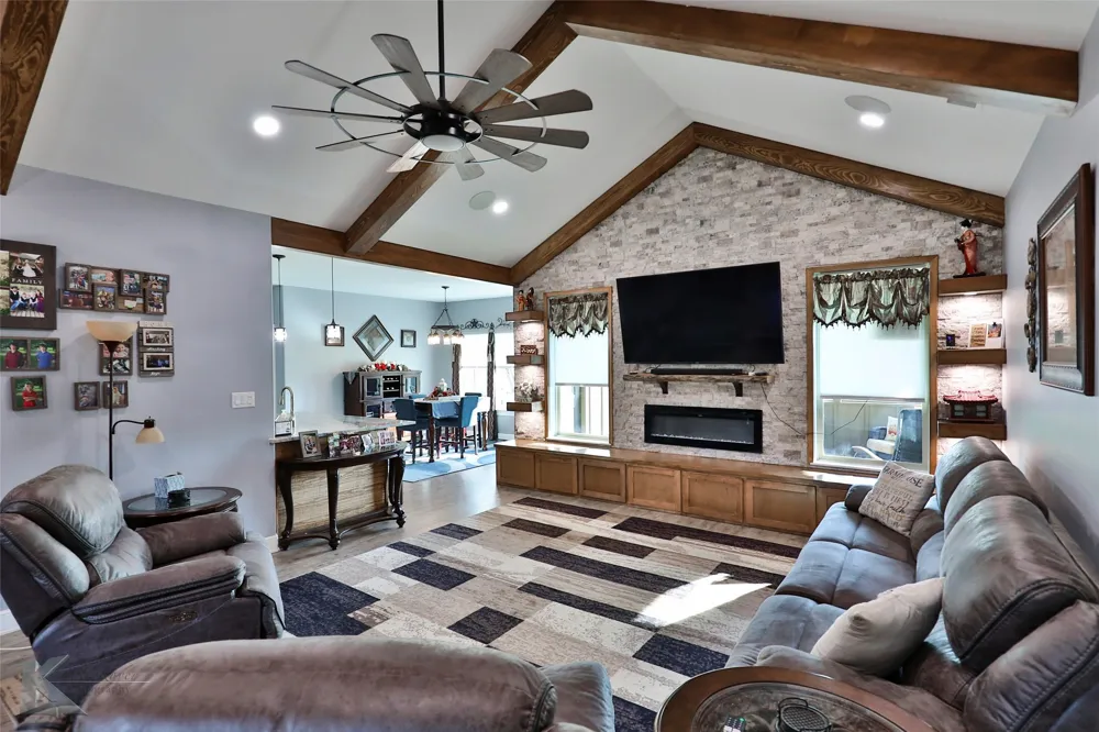 10632 Farm to Market 3326 Road S Hawley, TX 79525