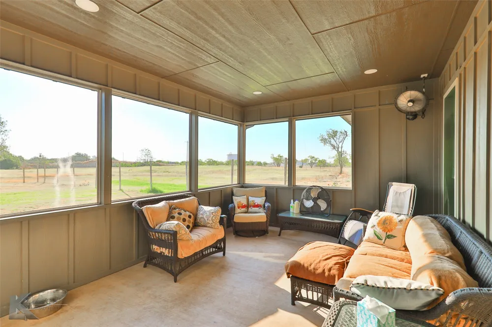 10632 Farm to Market 3326 Road S Hawley, TX 79525