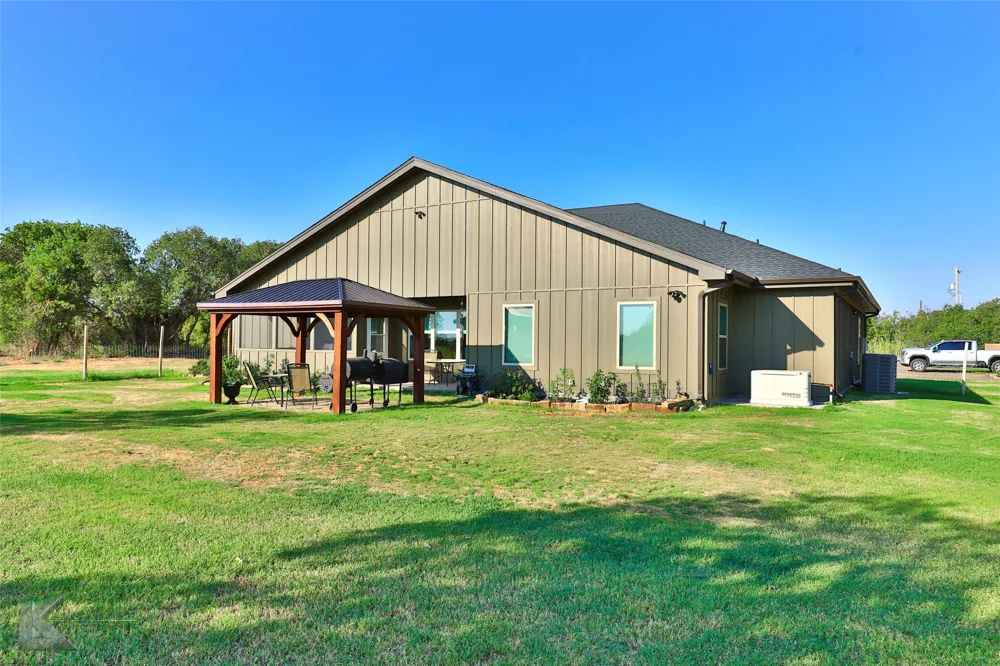 10632 Farm to Market 3326 Road S Hawley, TX 79525