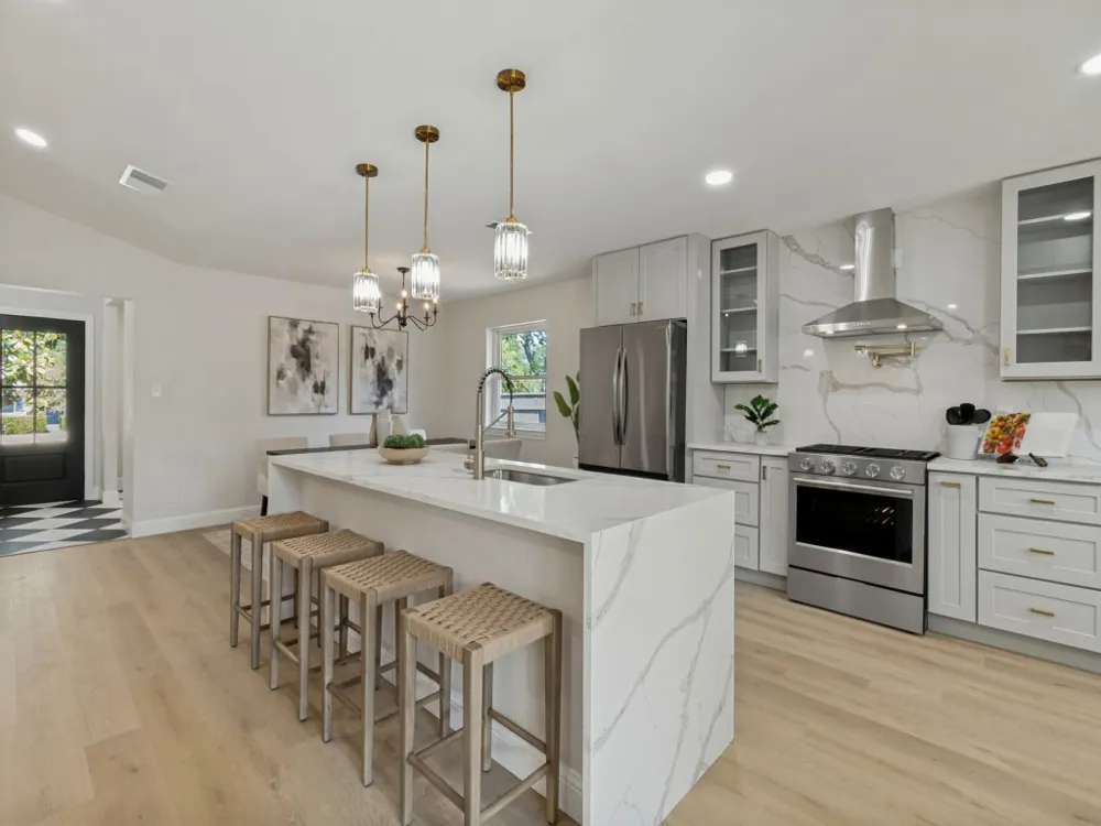 9008 Flicker Lane Dallas, TX 75238