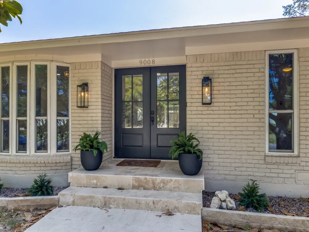 9008 Flicker Lane Dallas, TX 75238